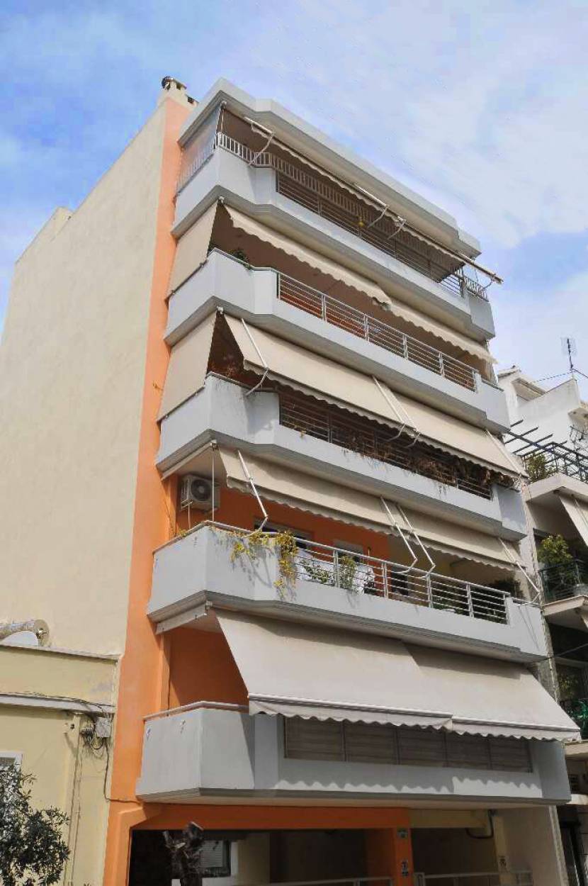 Πολυκατοικία επί της οδού Ακριτών, Ν. Ιωνία