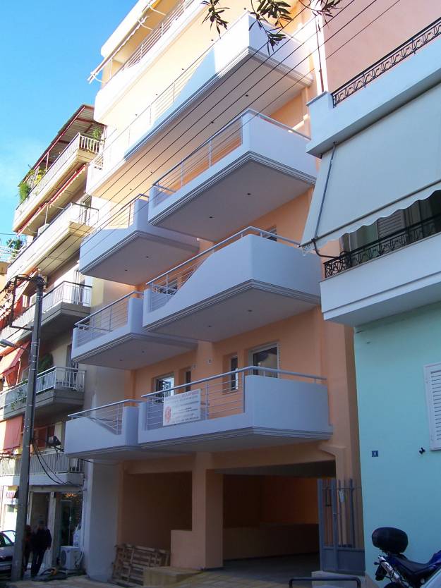 Πολυκατοικία επί της οδού Τρωάδος, Ν. Ιωνία
